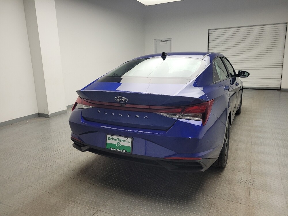 2022 Hyundai Elantra in Taylor, MI 48180 - 18125444 7