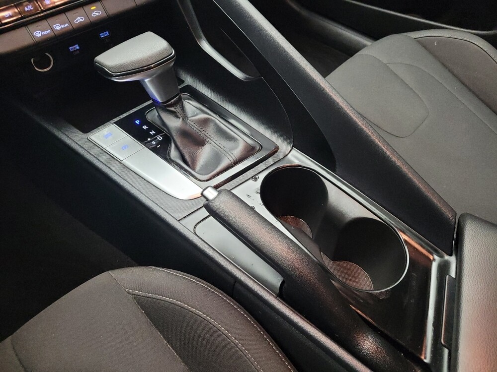 2022 Hyundai Elantra in Taylor, MI 48180 - 18125444 26