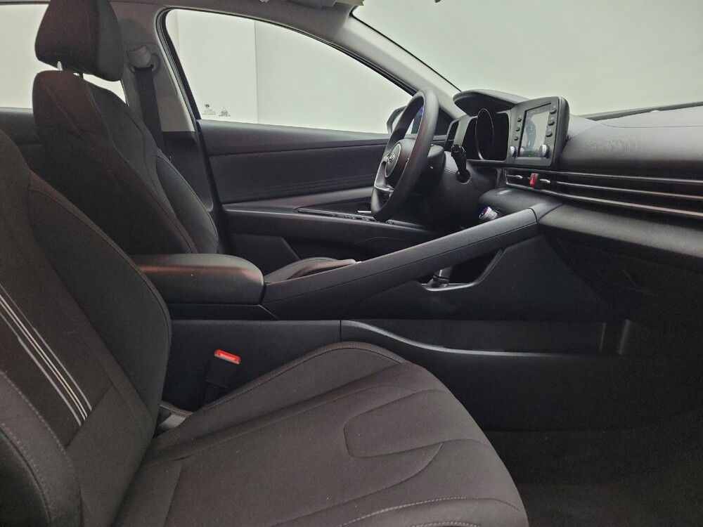 2022 Hyundai Elantra in Taylor, MI 48180 - 18125444 21