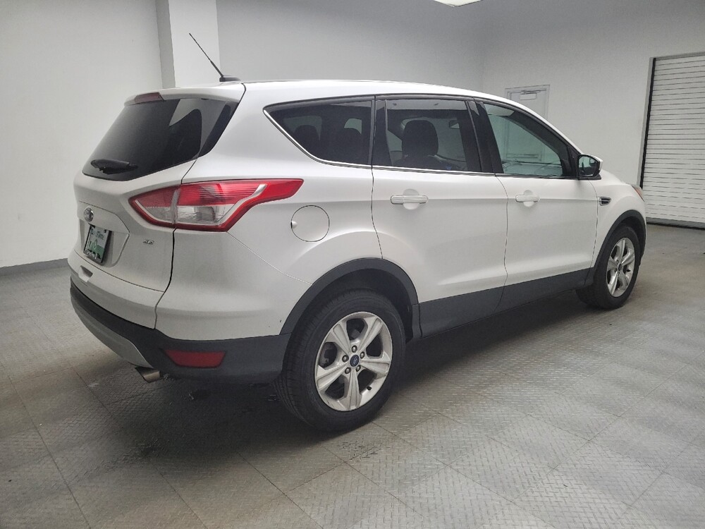 2015 Ford Escape in Taylor, MI 48180 - 18125445 10