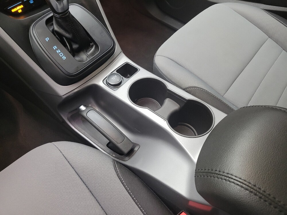 2015 Ford Escape in Taylor, MI 48180 - 18125445 26