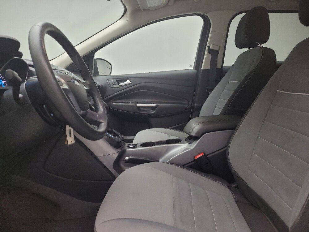 2015 Ford Escape in Taylor, MI 48180 - 18125445 17