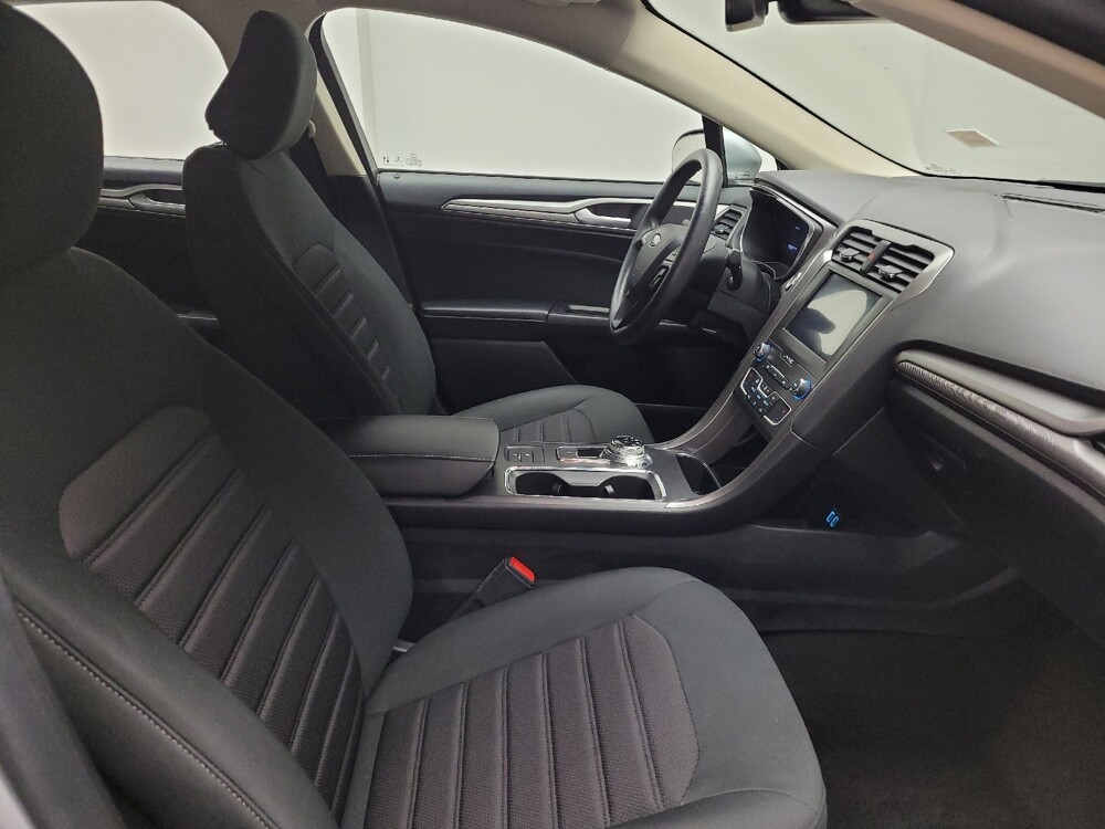 2020 Ford Fusion in Grand Rapids, MI 49508 - 18125449 21