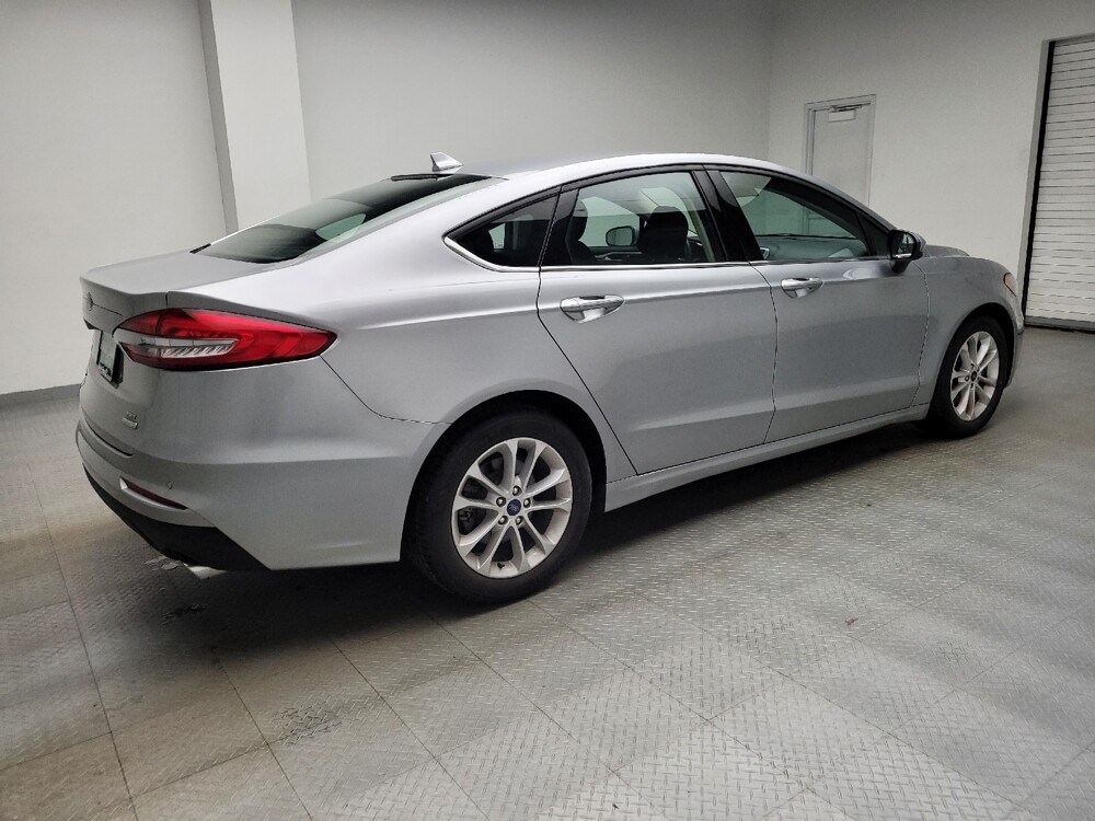 2020 Ford Fusion in Grand Rapids, MI 49508 - 18125449 10