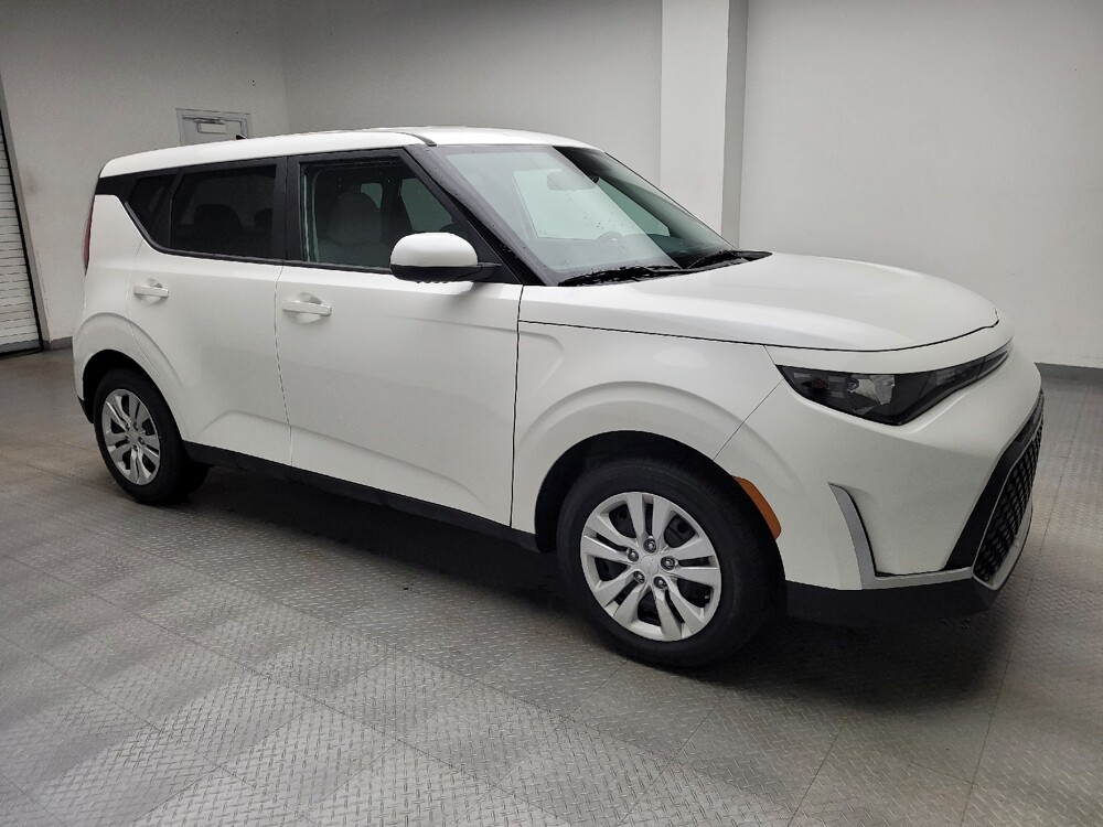 2025 Kia Soul in Grand Rapids, MI 49508 - 18125451 11