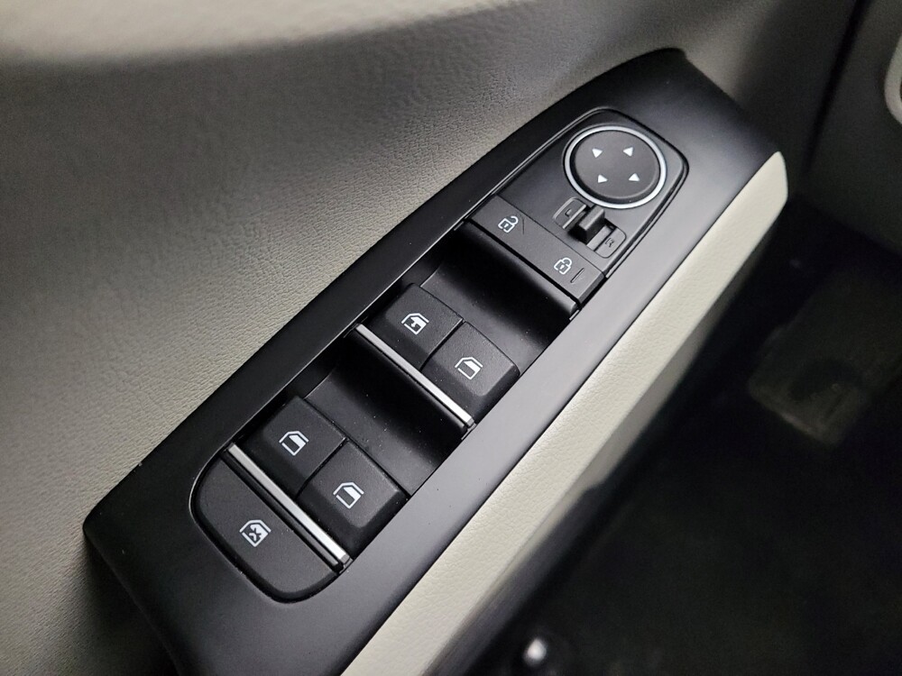 2025 Kia Soul in Grand Rapids, MI 49508 - 18125451 27