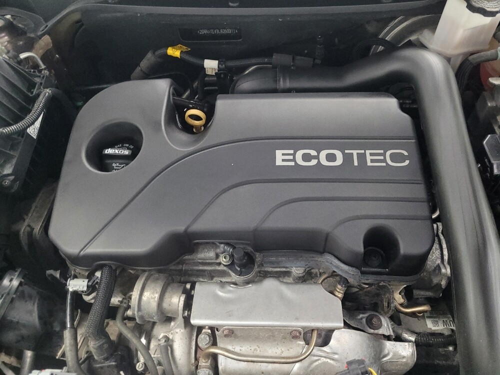 2020 Chevrolet Equinox in Mishawaka, IN 46545 - 18125453 30