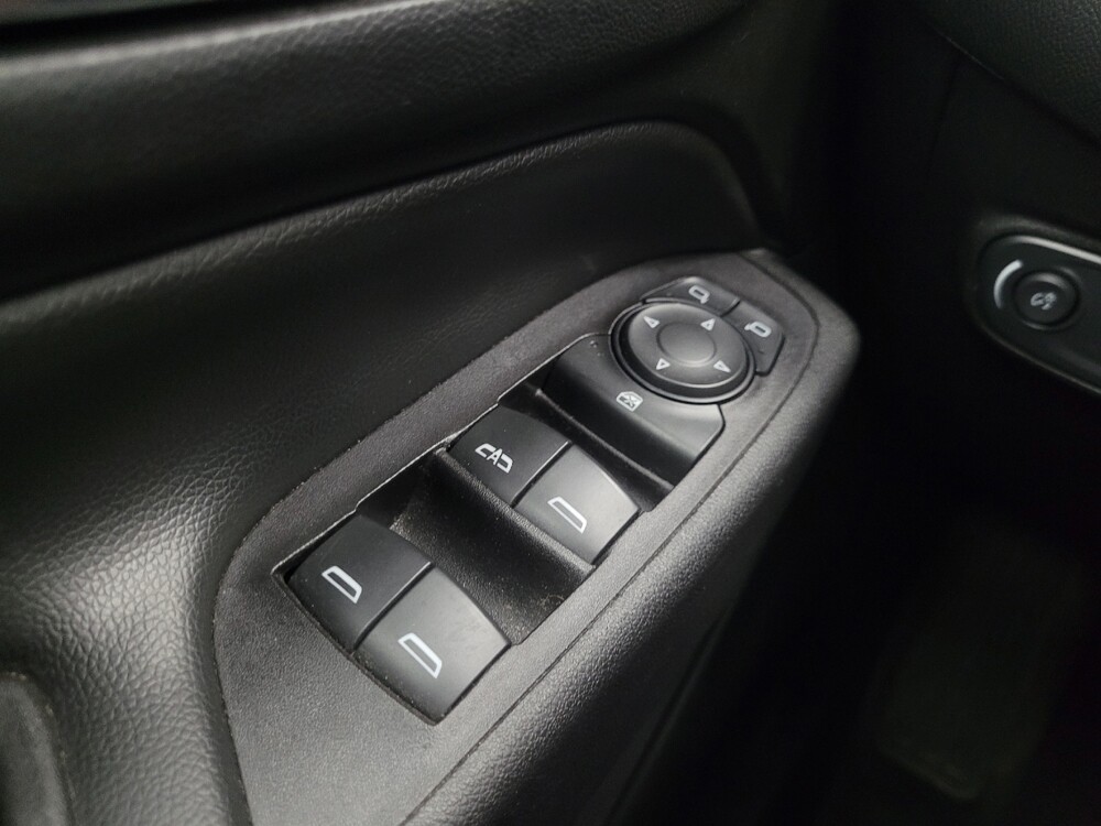 2020 Chevrolet Equinox in Mishawaka, IN 46545 - 18125453 27