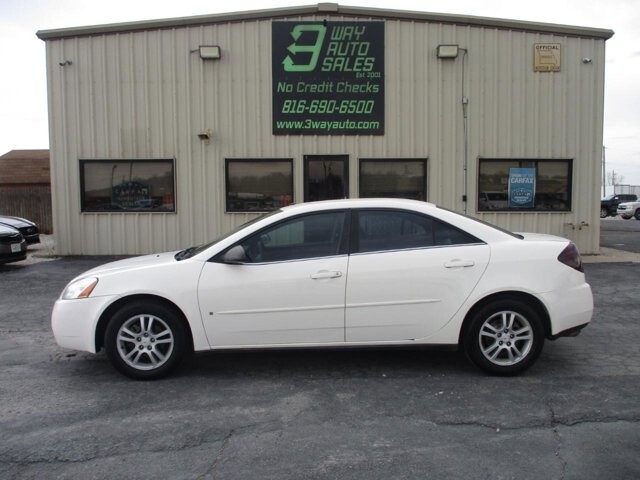 2006 Pontiac G6 in Oak Grove, MO 64075 - 18125459 8