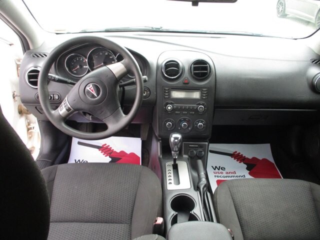 2006 Pontiac G6 in Oak Grove, MO 64075 - 18125459 11