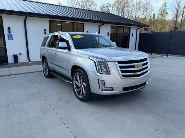 2016 Cadillac Escalade in Knoxville, TN 37920 - 18125460