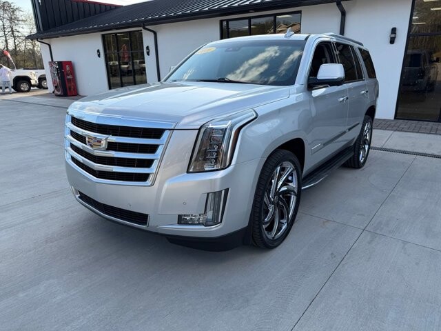 2016 Cadillac Escalade in Knoxville, TN 37920 - 18125460 5