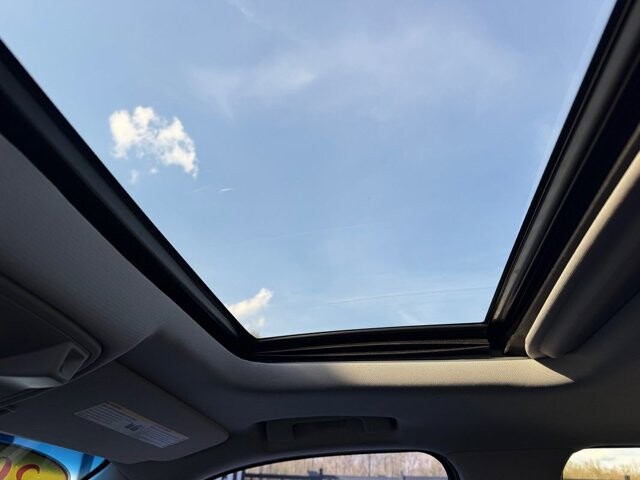 2016 Cadillac Escalade in Knoxville, TN 37920 - 18125460 25