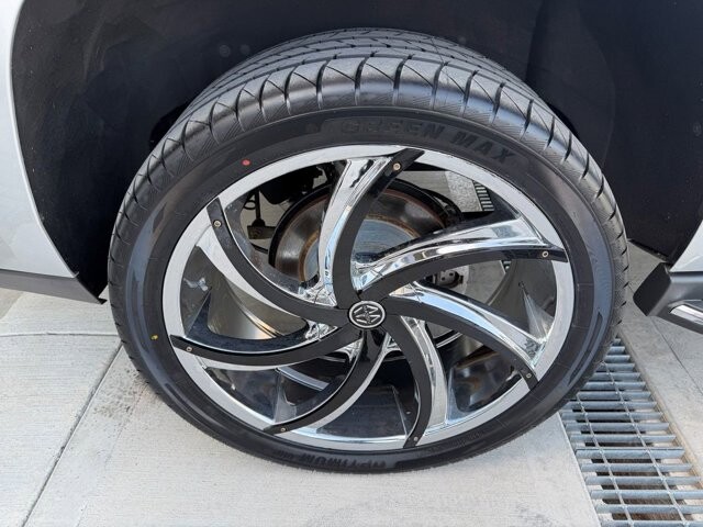 2016 Cadillac Escalade in Knoxville, TN 37920 - 18125460 33