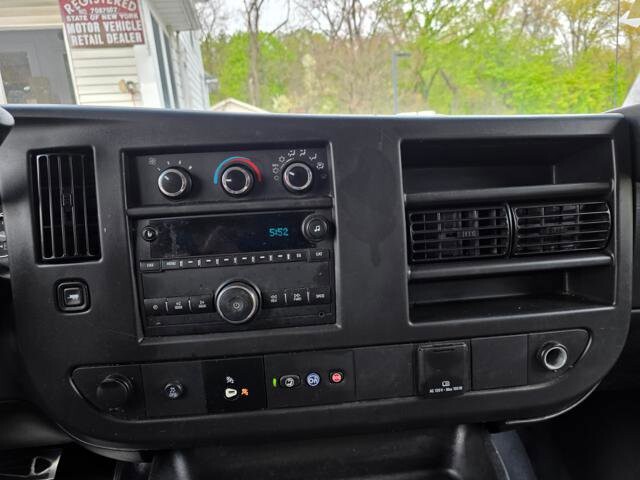 2019 Chevrolet Express 2500 in Blauvelt, NY 10913 - 18125475 17