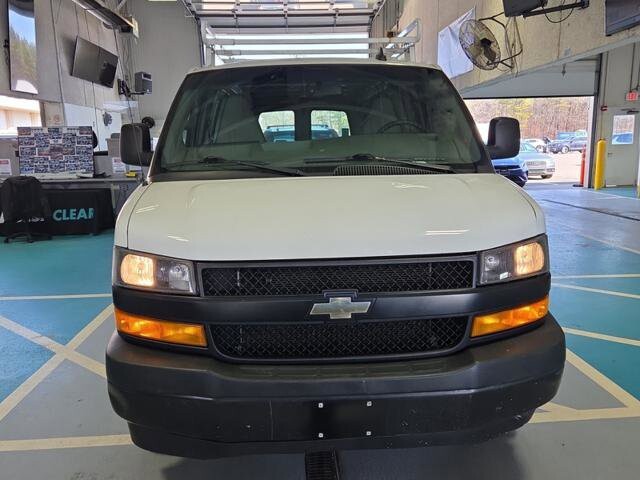 2019 Chevrolet Express 2500 in Blauvelt, NY 10913 - 18125475 3