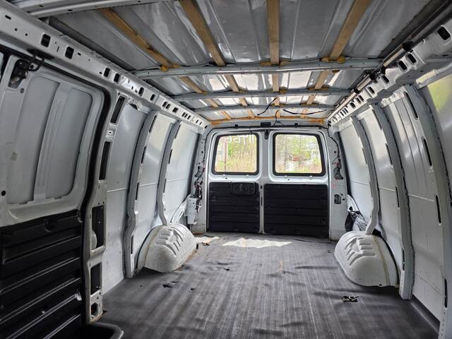 2019 Chevrolet Express 2500 in Blauvelt, NY 10913 - 18125475 25