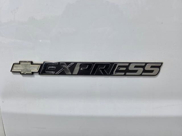 2019 Chevrolet Express 2500 in Blauvelt, NY 10913 - 18125475 40