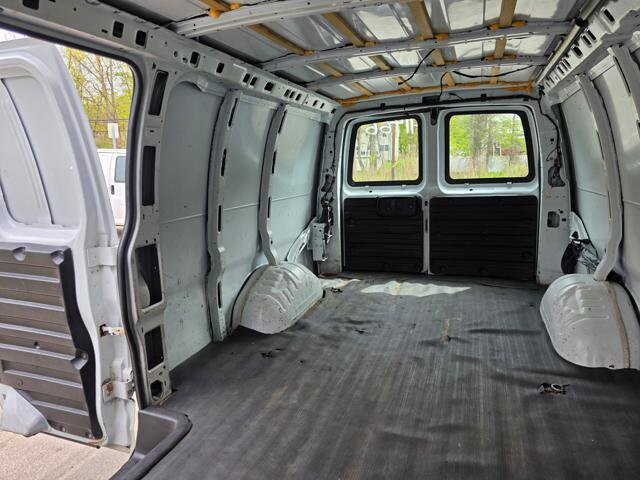 2019 Chevrolet Express 2500 in Blauvelt, NY 10913 - 18125475 49