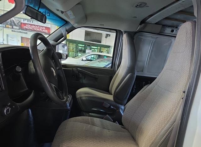 2019 Chevrolet Express 2500 in Blauvelt, NY 10913 - 18125475 8