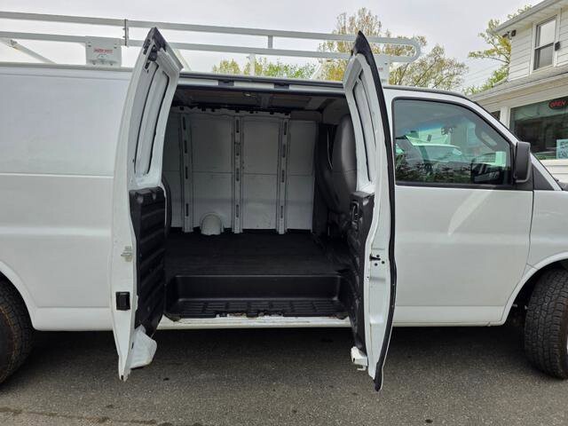 2019 Chevrolet Express 2500 in Blauvelt, NY 10913 - 18125475 44