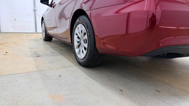 2017 Toyota Camry in Austell, GA 30168 - 18125515 22