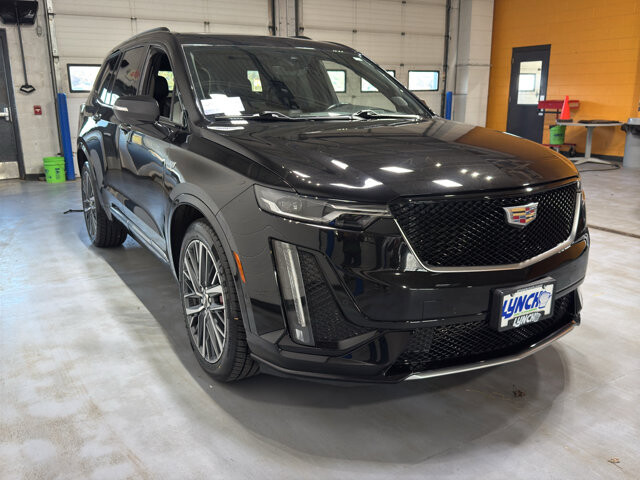 2024 Cadillac XT6 in Burlington, WI 53105 - 18125544 8