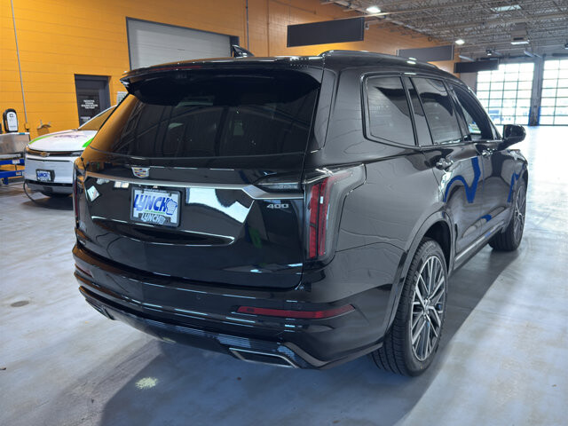 2024 Cadillac XT6 in Burlington, WI 53105 - 18125544 6