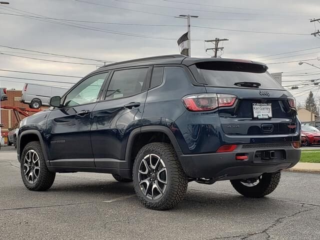 2026 Jeep Compass in Bedford, OH 44146 - 18125546 3