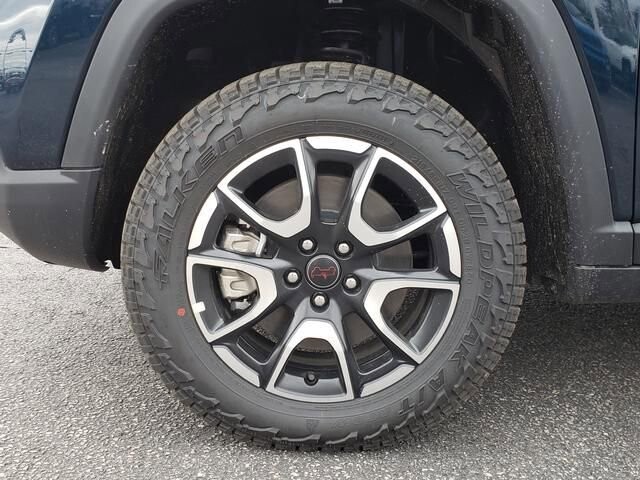 2026 Jeep Compass in Bedford, OH 44146 - 18125546 12
