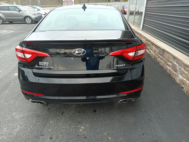 2016 Hyundai Sonata in DuBois, PA 15801 - 18125551 10