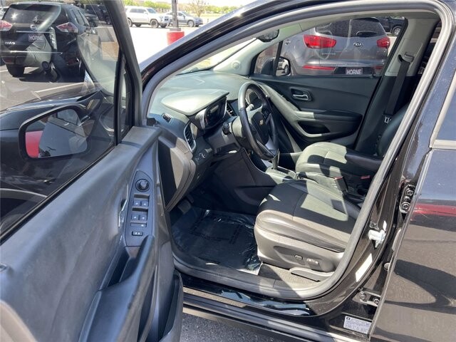 2021 Chevrolet Trax in Mesa, AZ 85212 - 18125553 25