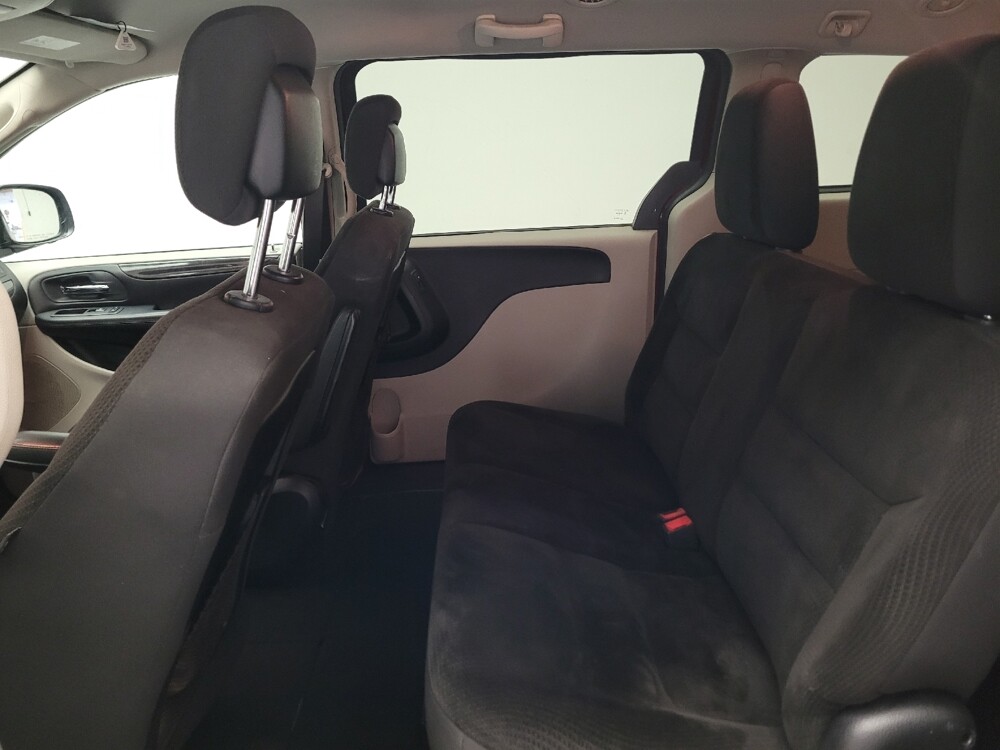 2018 Dodge Grand Caravan in Riverside, CA 92504 - 18125557 18