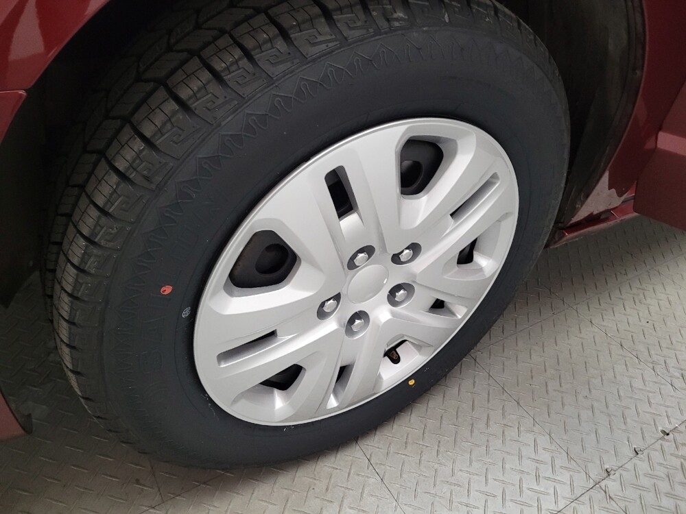 2018 Dodge Grand Caravan in Riverside, CA 92504 - 18125557 31