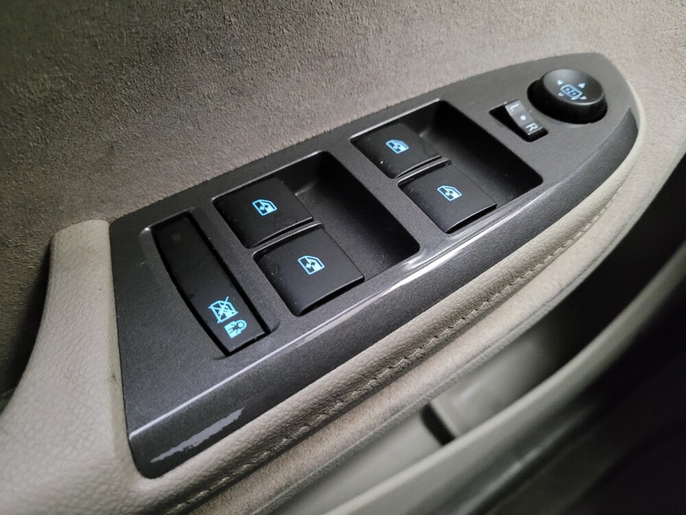 2015 Chevrolet Volt in Montclair, CA 91763 - 18125559 27