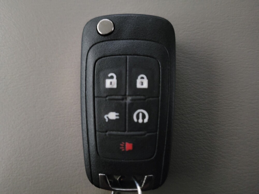 2015 Chevrolet Volt in Montclair, CA 91763 - 18125559 32