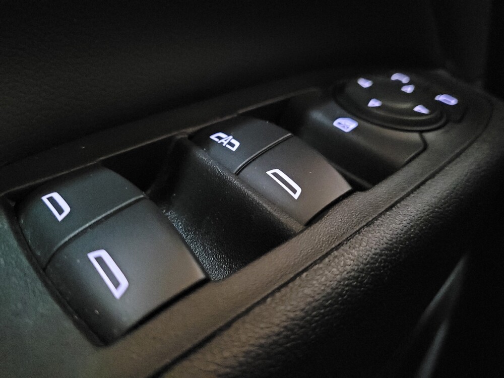 2022 Chevrolet Equinox in Riverside, CA 92504 - 18125560 27