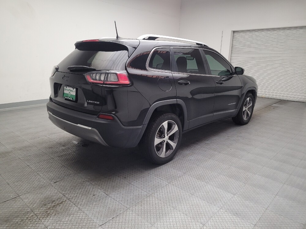 2019 Jeep Cherokee in Riverside, CA 92504 - 18125572 9