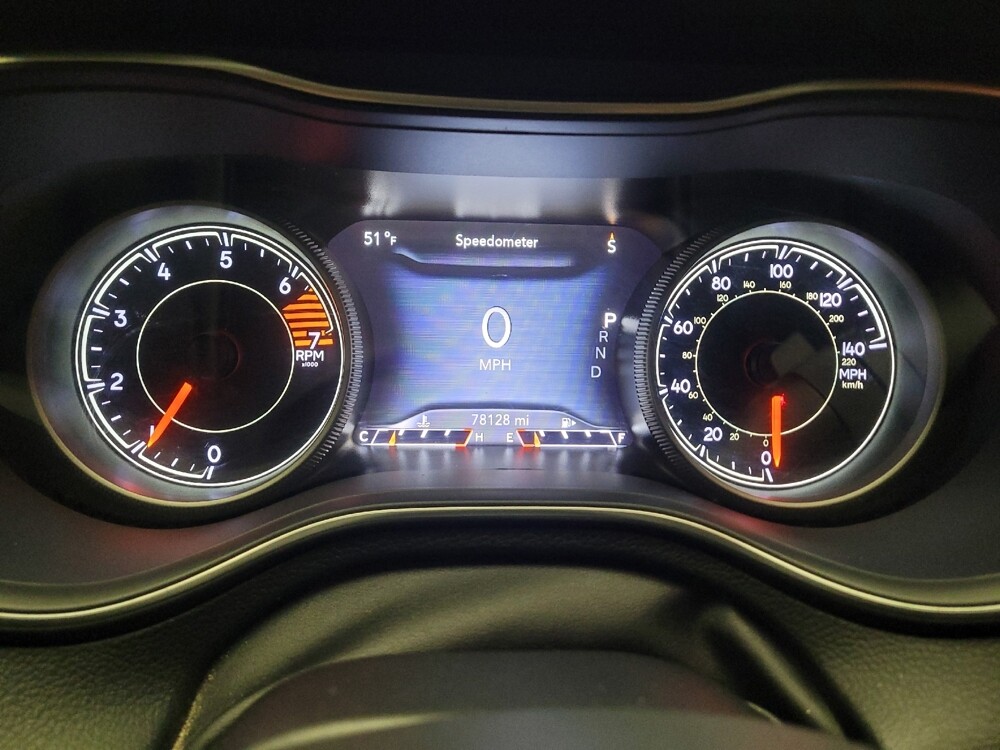 2019 Jeep Cherokee in Riverside, CA 92504 - 18125572 23