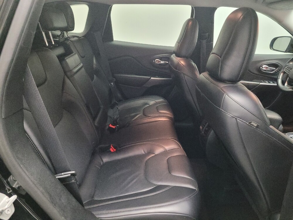 2019 Jeep Cherokee in Riverside, CA 92504 - 18125572 19