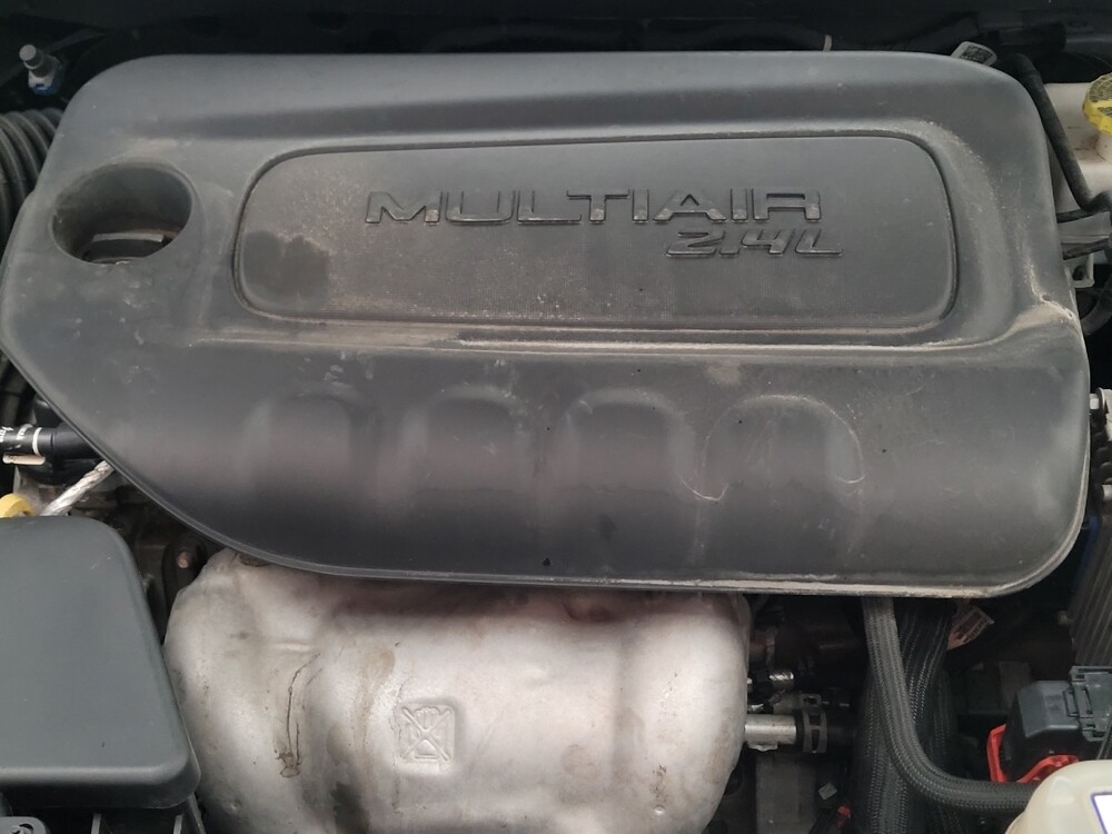 2019 Jeep Cherokee in Riverside, CA 92504 - 18125572 30