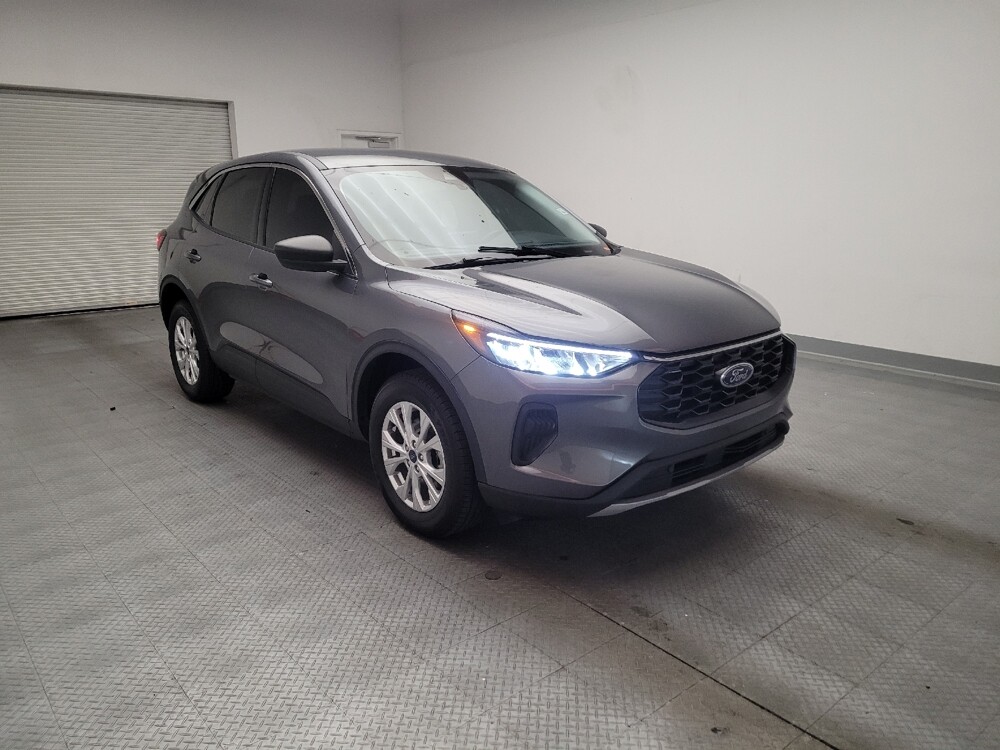 2023 Ford Escape in Torrance, CA 90504 - 18125577 13