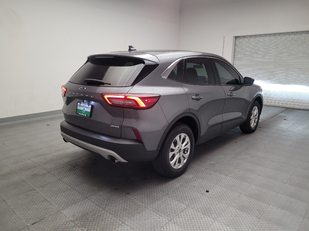 2023 Ford Escape in Torrance, CA 90504 - 18125577 9