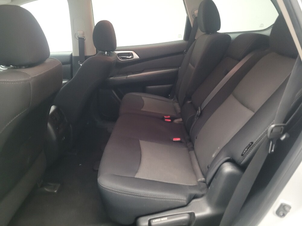 2020 Nissan Pathfinder in Bakersfield, CA 93309 - 18125578 18