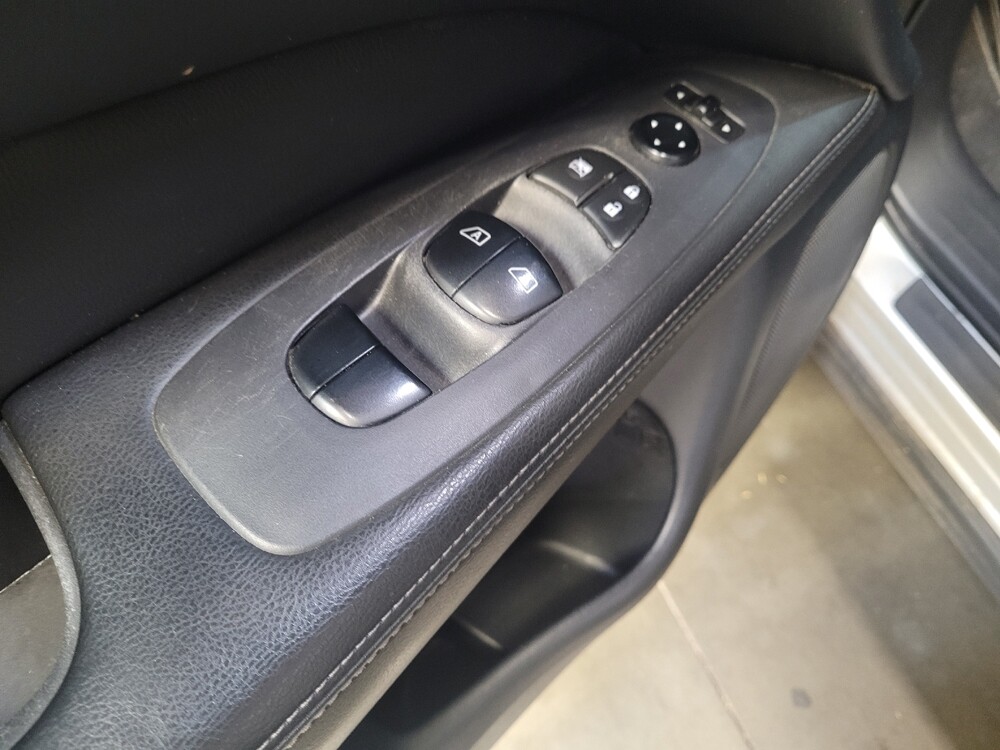 2020 Nissan Pathfinder in Bakersfield, CA 93309 - 18125578 27