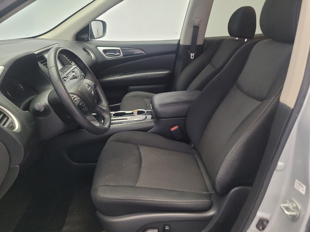 2020 Nissan Pathfinder in Bakersfield, CA 93309 - 18125578 17