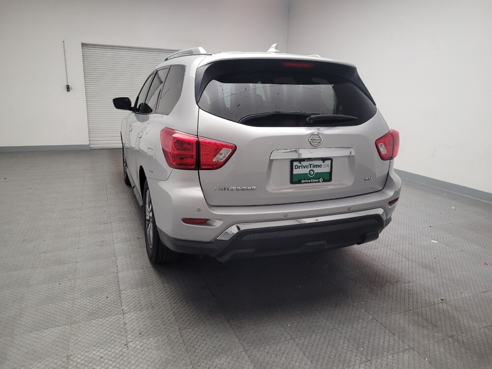 2020 Nissan Pathfinder in Bakersfield, CA 93309 - 18125578 6