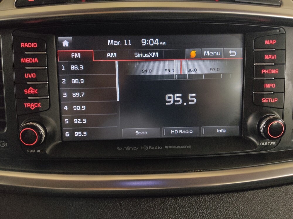 2018 Kia Sorento in Jackson, MS 39211 - 18125591 25