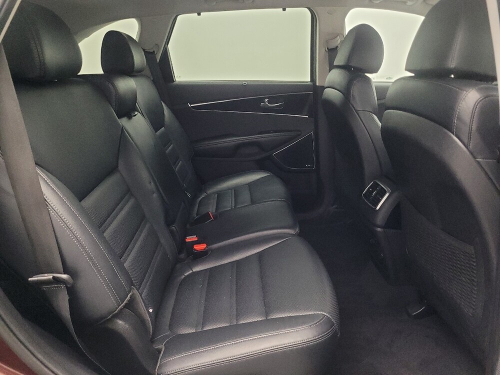 2018 Kia Sorento in Jackson, MS 39211 - 18125591 19