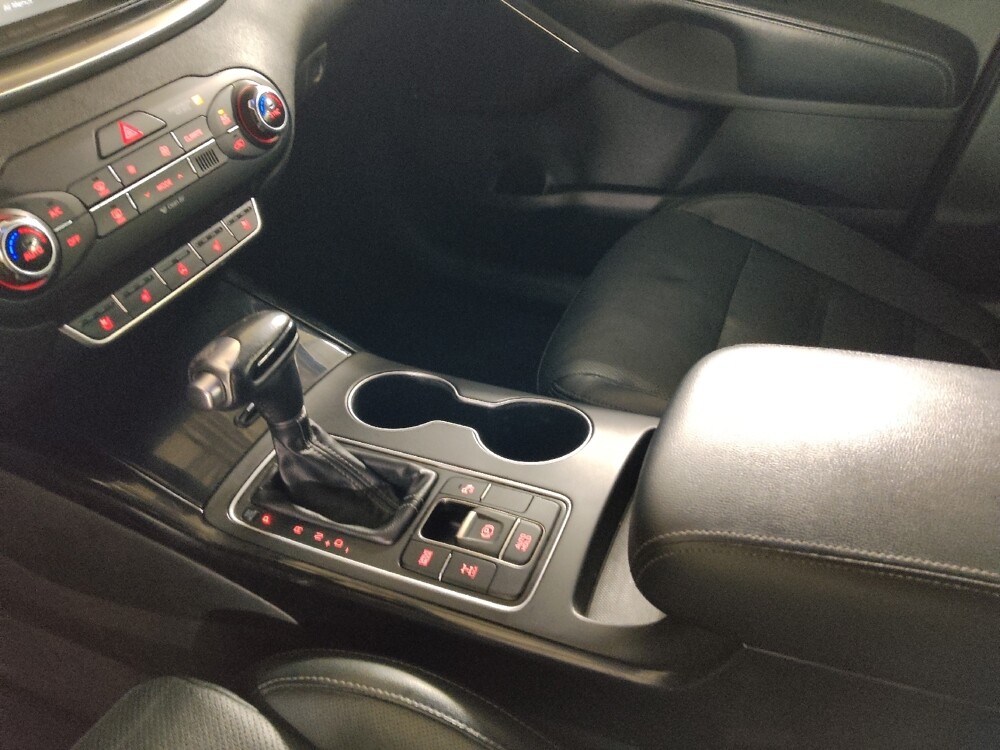 2018 Kia Sorento in Jackson, MS 39211 - 18125591 26